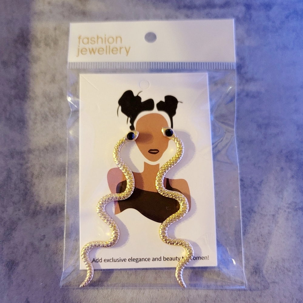 Women snake earrings